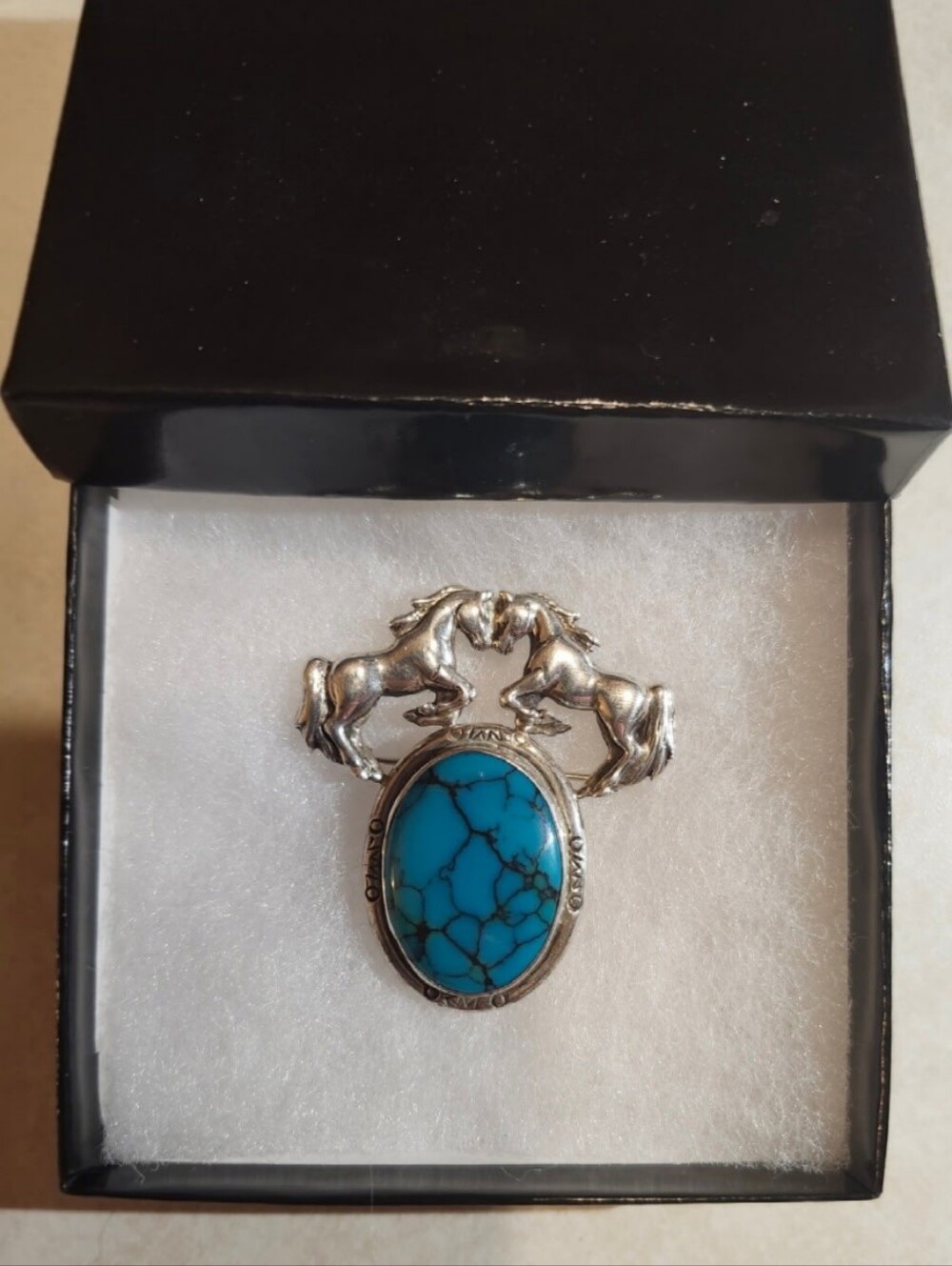 Vintage .925 Sterling Silver Horses Pendant/Brooch with Large Turquoise Stone - Picture 2 of 7